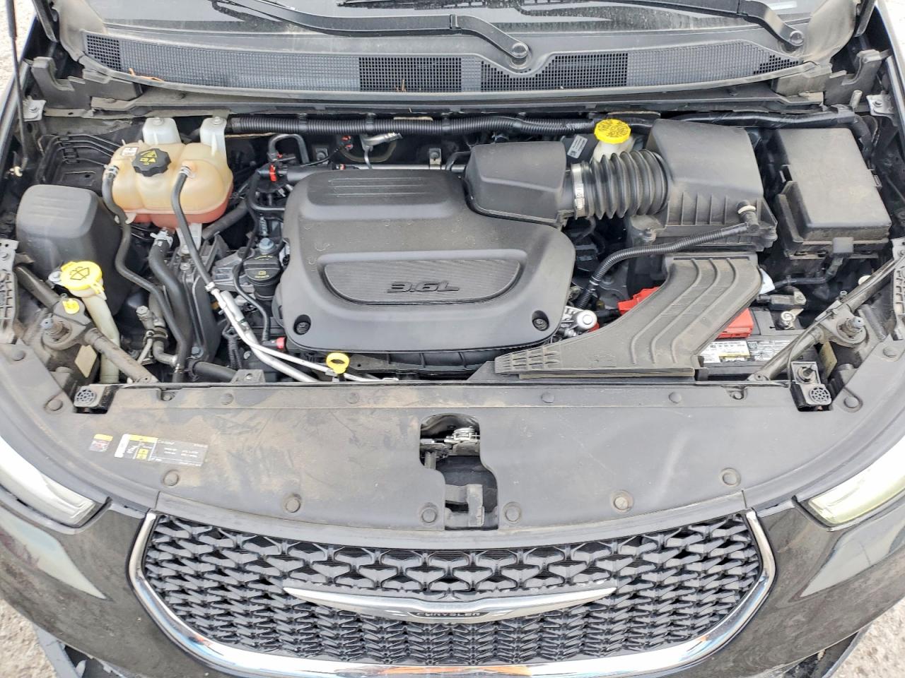 Chrysler Pacifica Limited