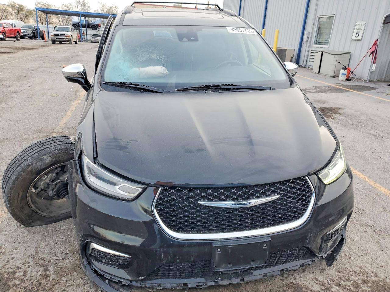 Chrysler Pacifica Limited