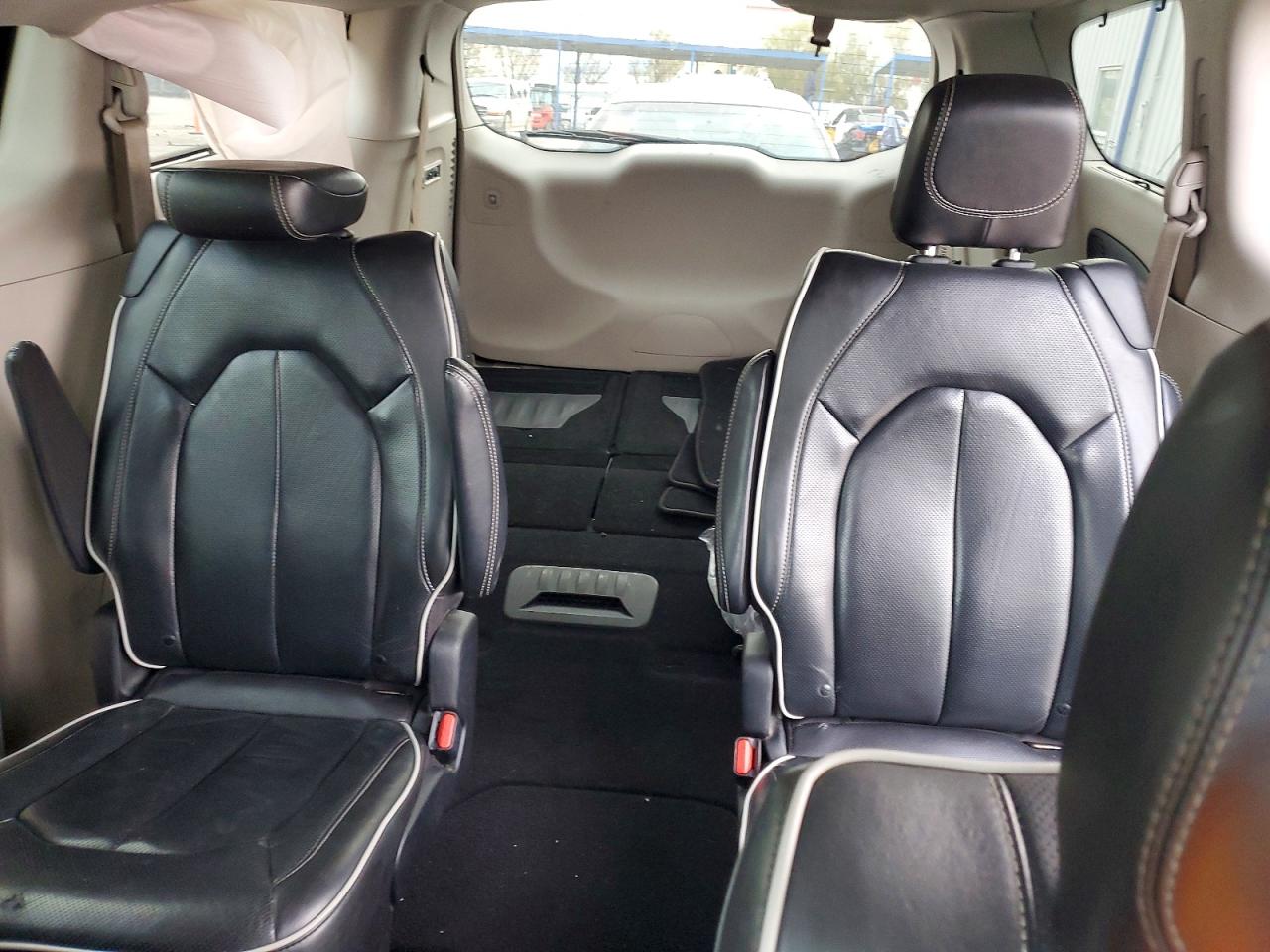 Chrysler Pacifica Limited