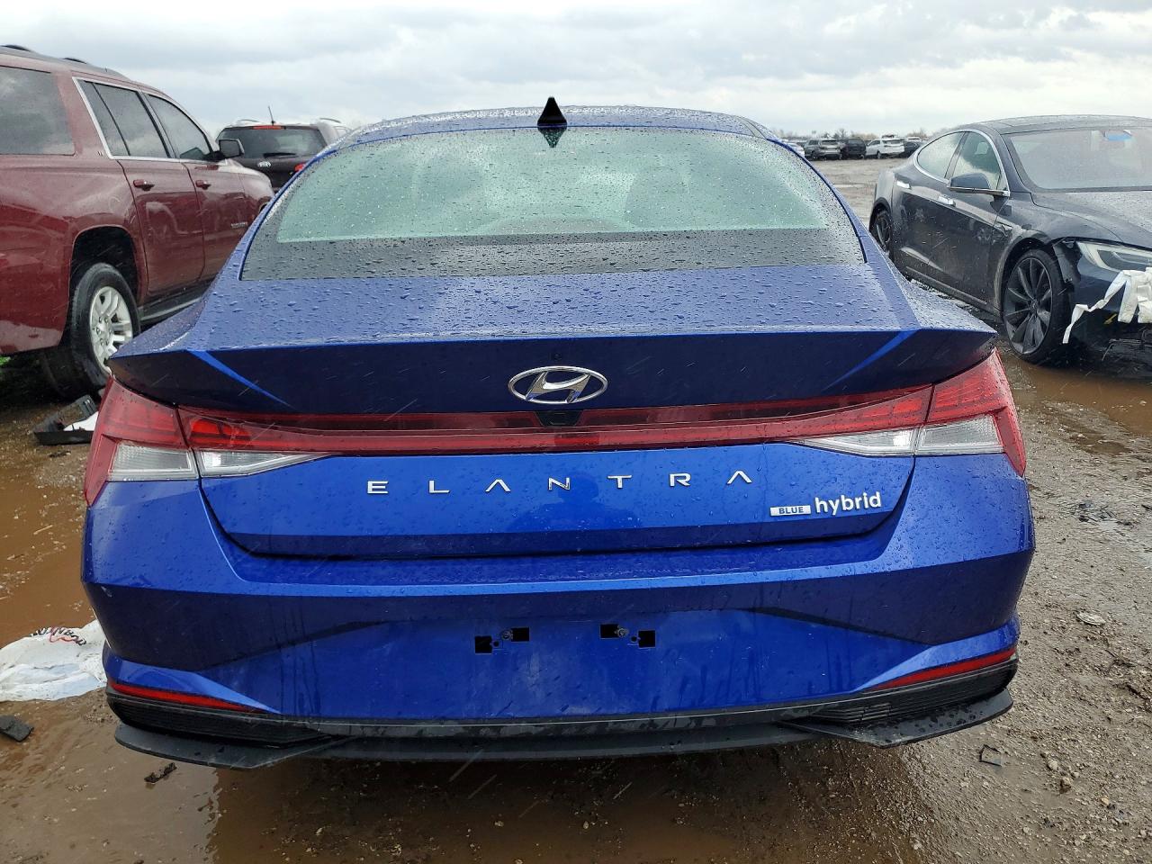 Hyundai ELANTRA Blue