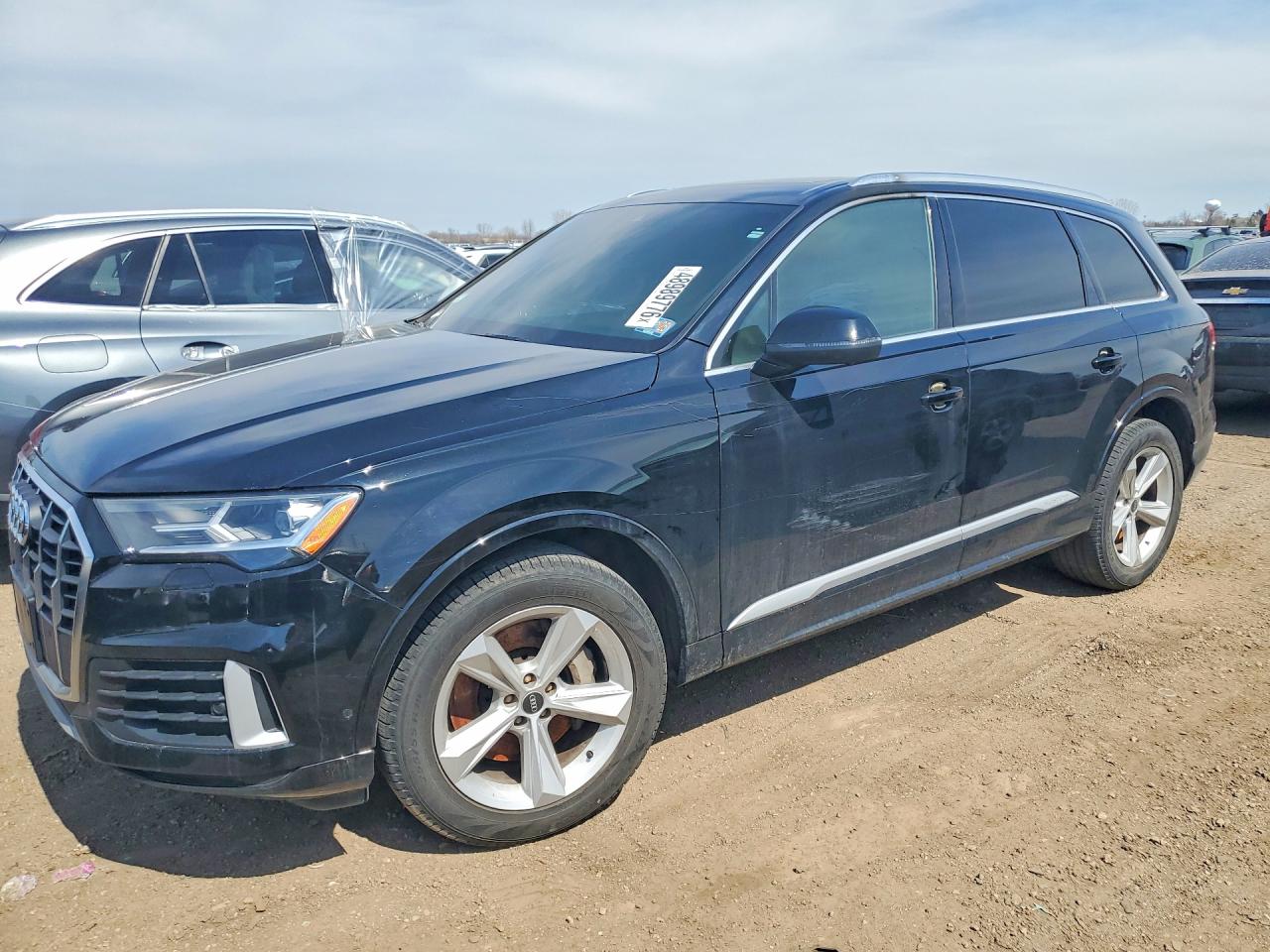 Salvage Audi Q7 Image
