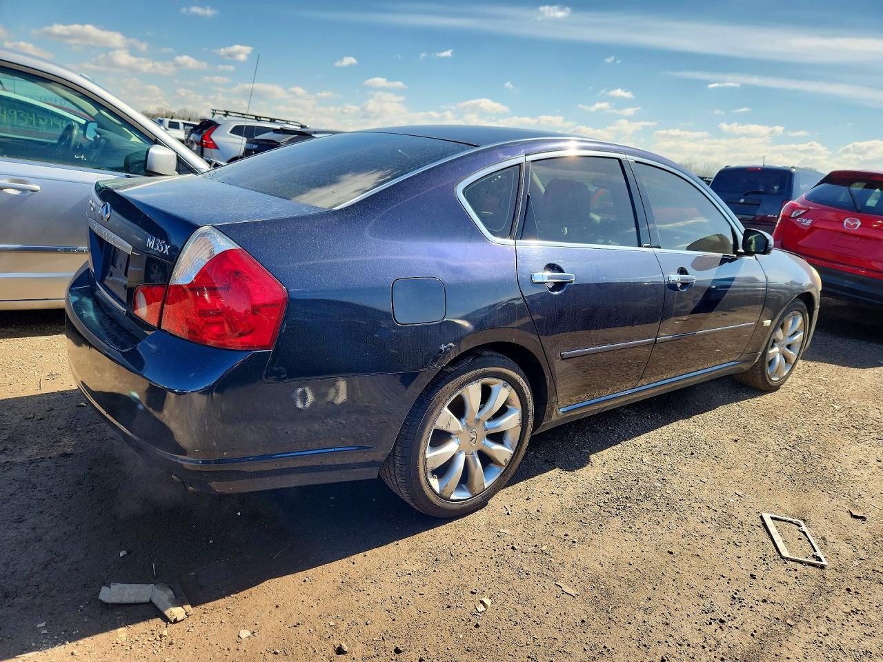 INFINITI M35 X