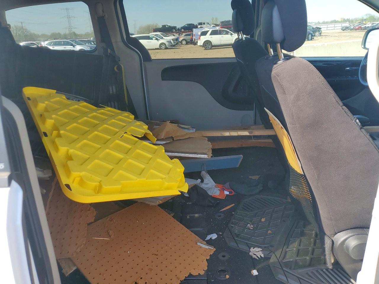 Dodge Caravan Sxt