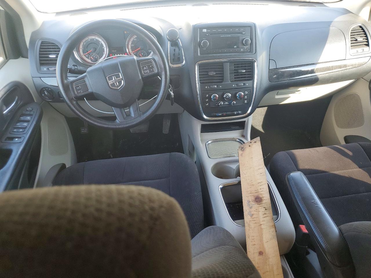 Dodge Caravan Sxt