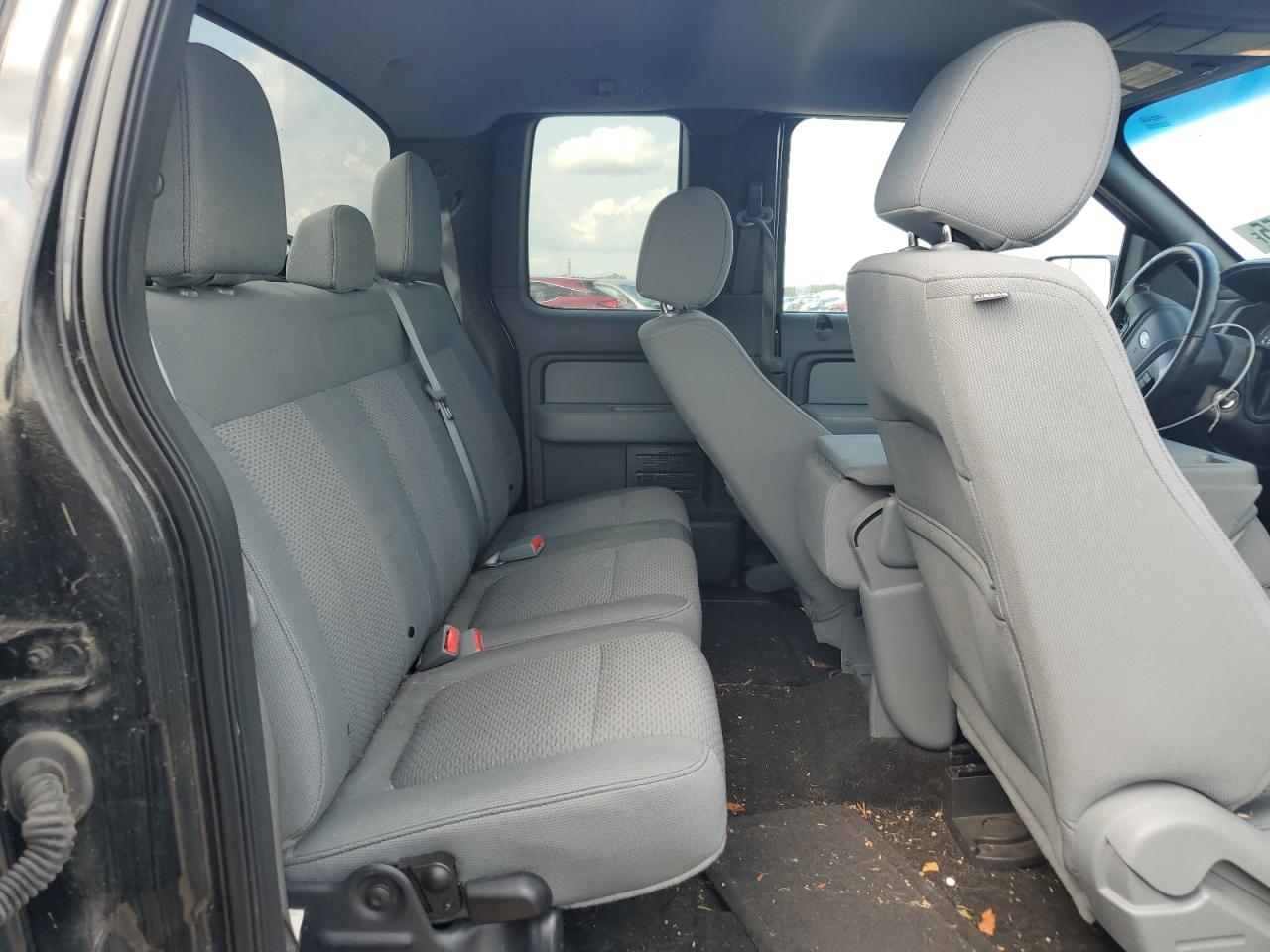 Ford F-150 Super Cab