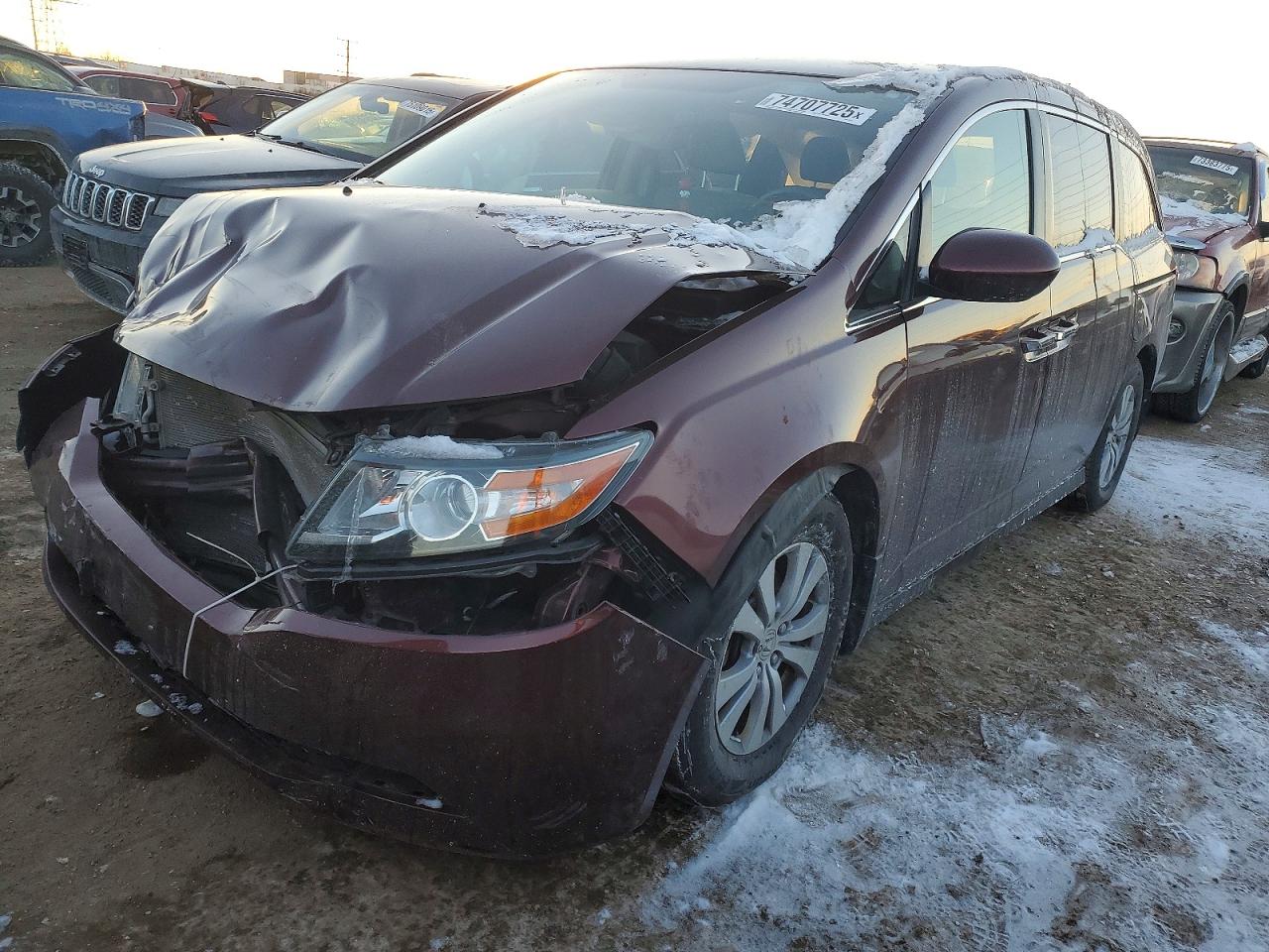 Salvage Honda Odyssey Image