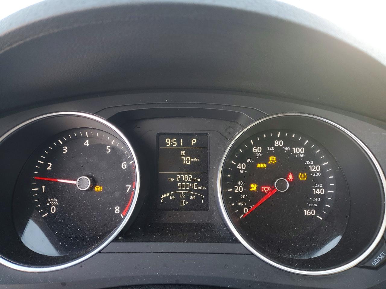 Volkswagen Jetta S
