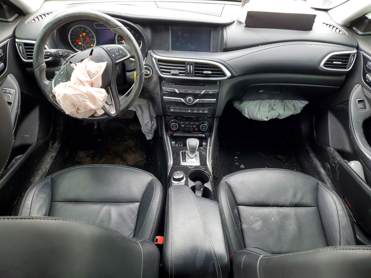 INFINITI Qx Premium