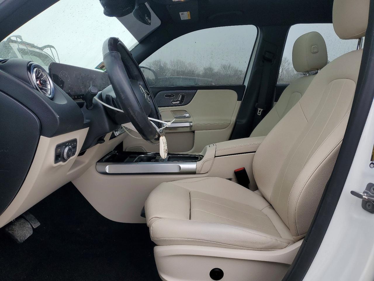 Mercedes-Benz GLB 250