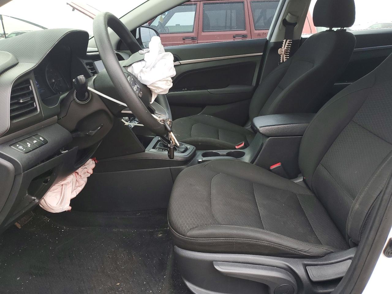 Hyundai ELANTRA Sel