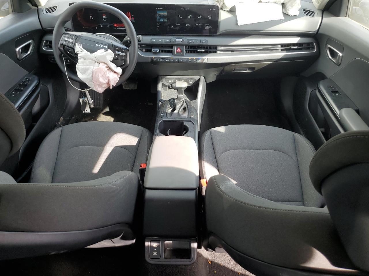 Kia K4
