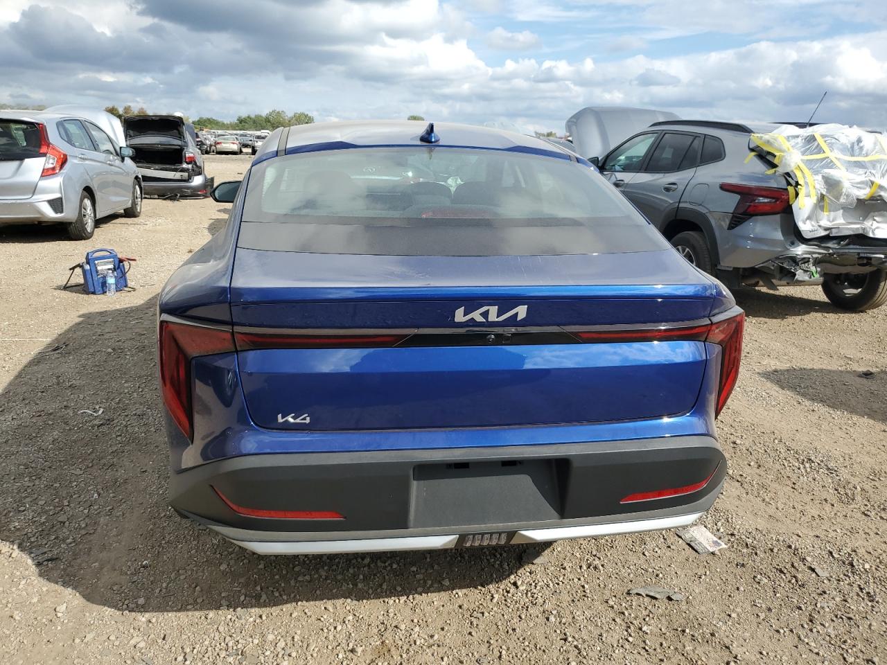 Kia K4