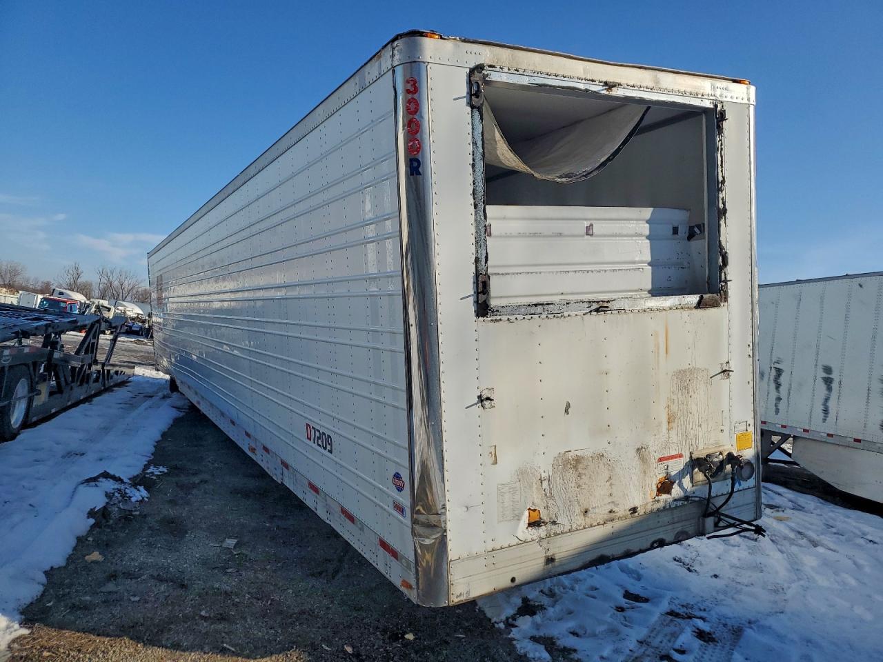 Salvage Mfg Trailer Image