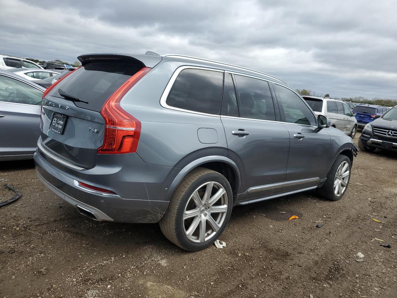 Volvo XC90 T6