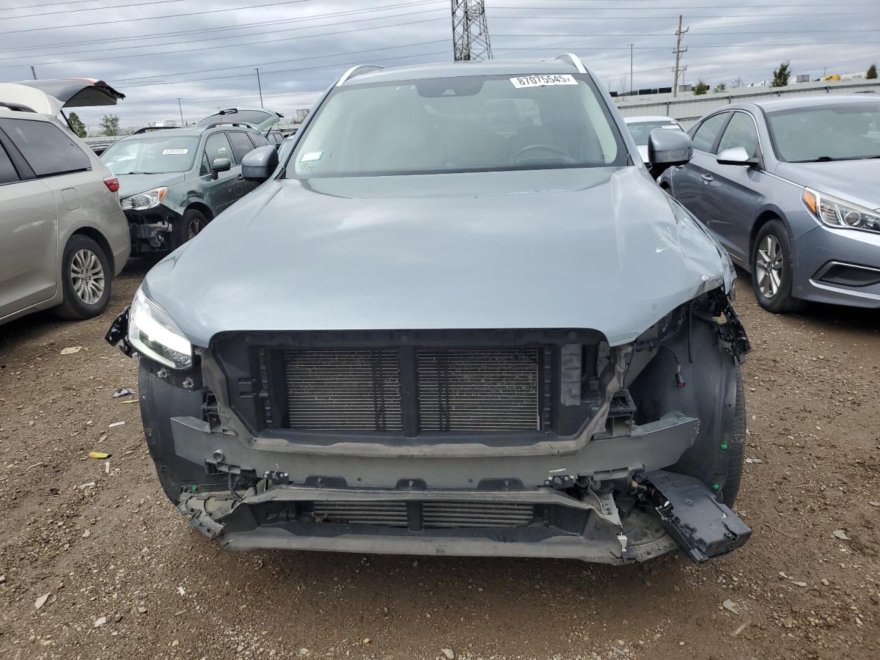 Volvo XC90 T6