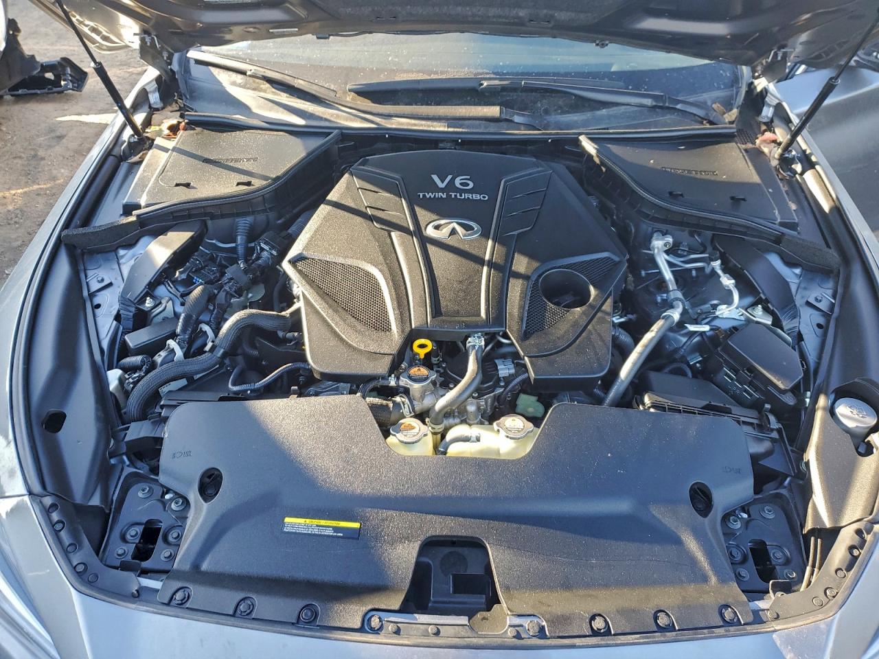 INFINITI Q50 Luxe