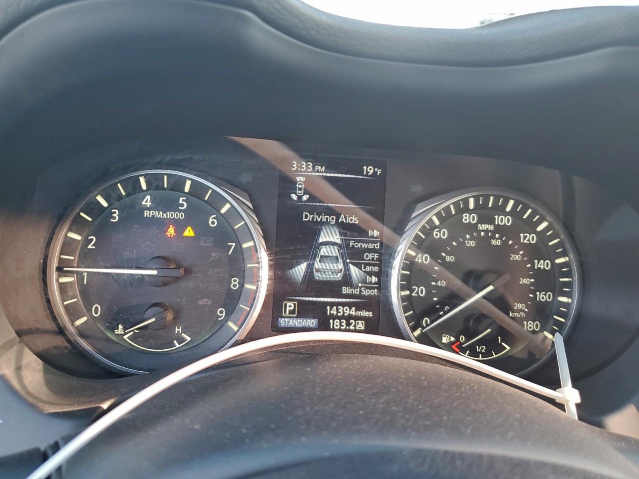 INFINITI Q50 Luxe