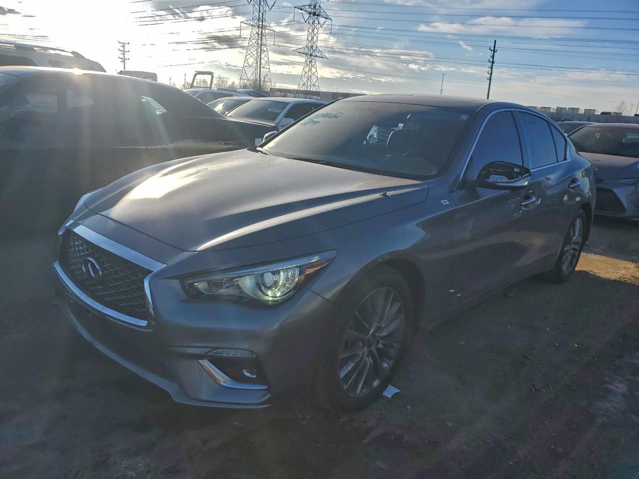 Salvage INFINITI Q50 Image