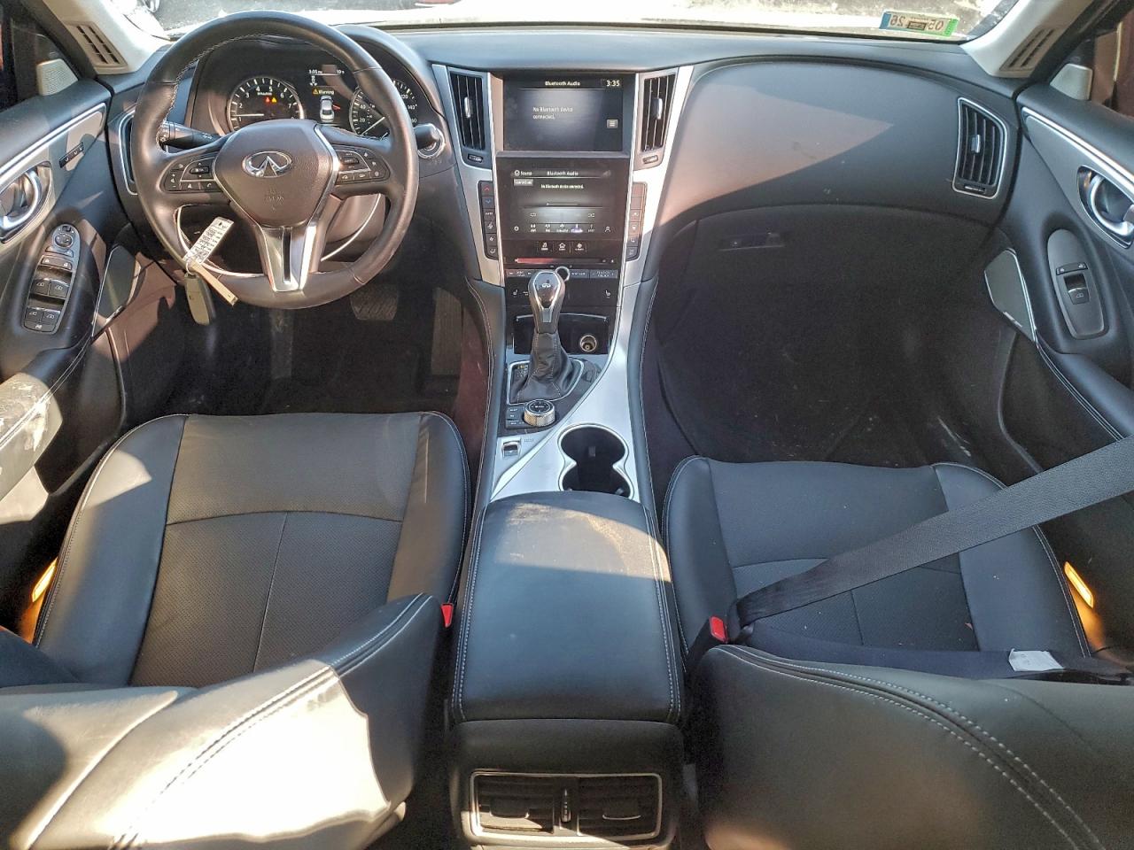 INFINITI Q50 Luxe