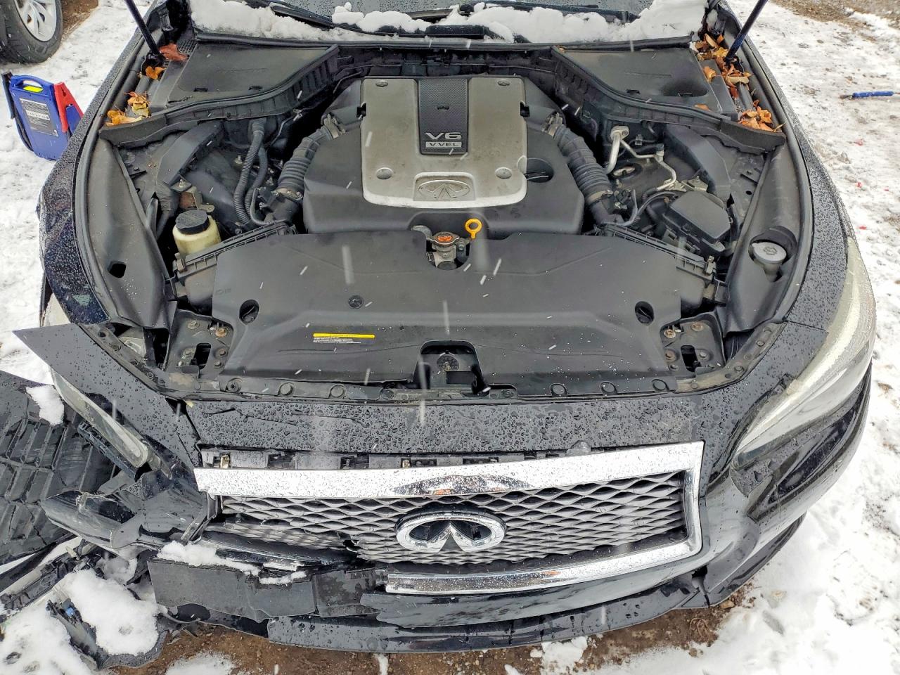 INFINITI Q50 Premium