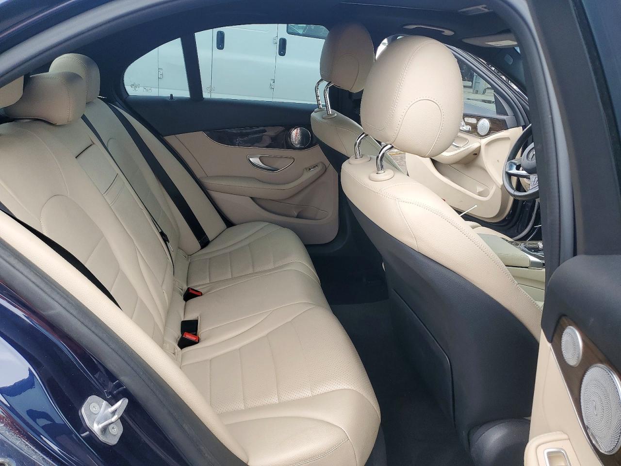 Mercedes-Benz C-Class 300 4matic