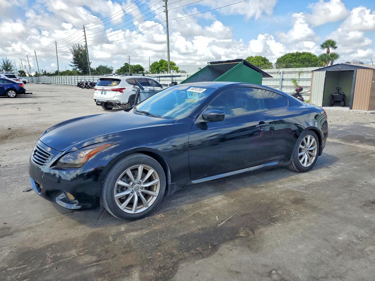 Salvage INFINITI Q60 Image