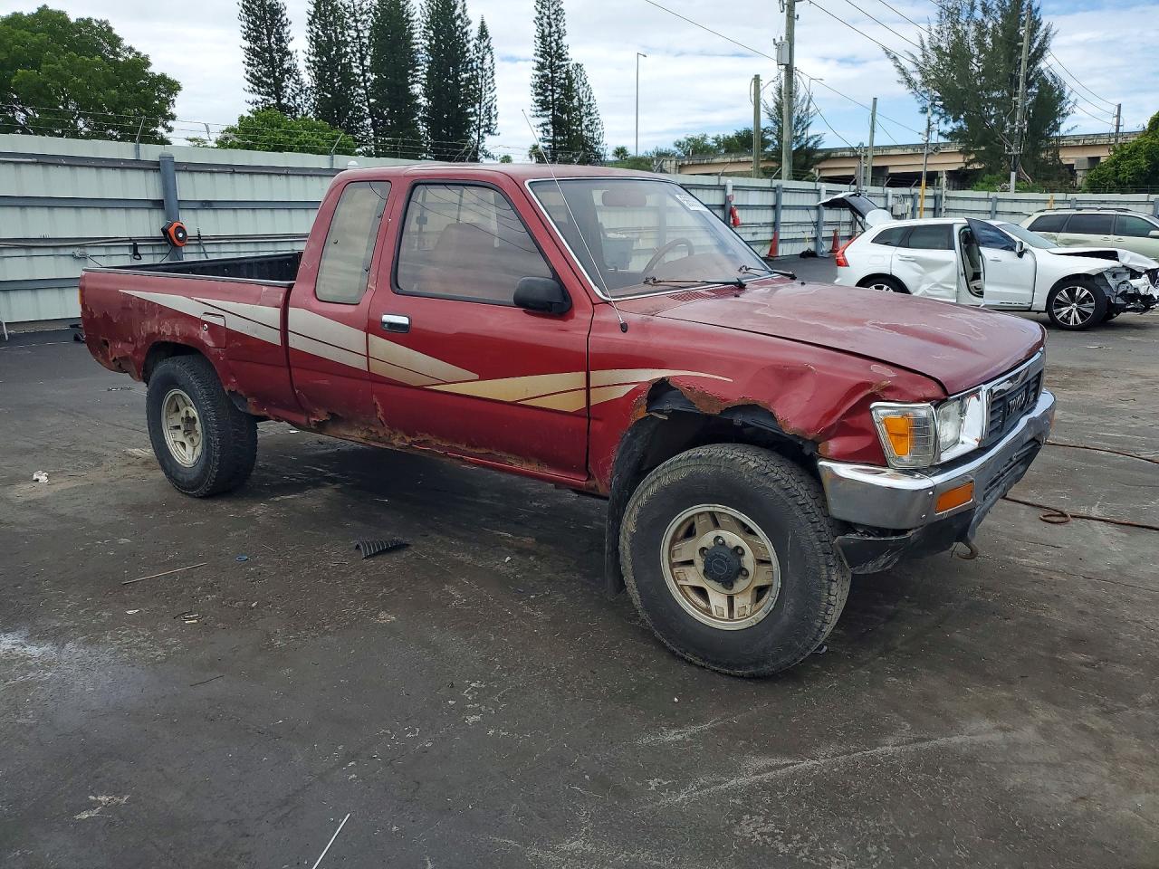 Toyota Pickup 1 Ton Long Bed Dlx