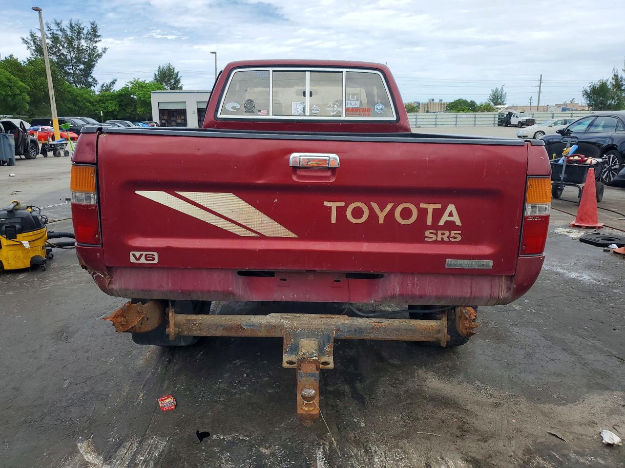 Toyota Pickup 1 Ton Long Bed Dlx