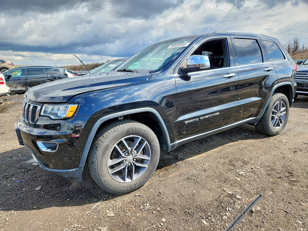 Salvage Jeep Cherokee Image