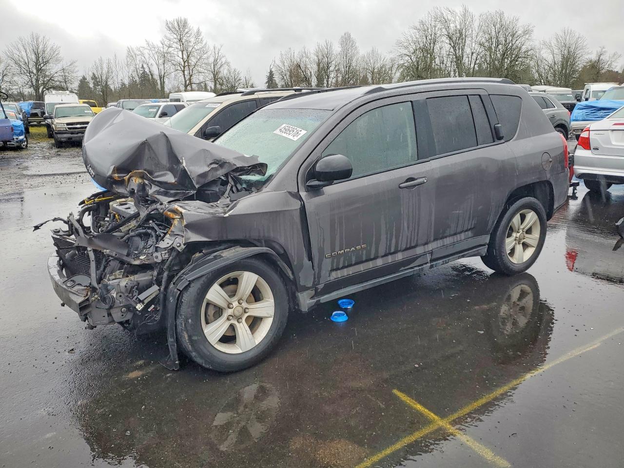 Salvage Jeep Compass Image