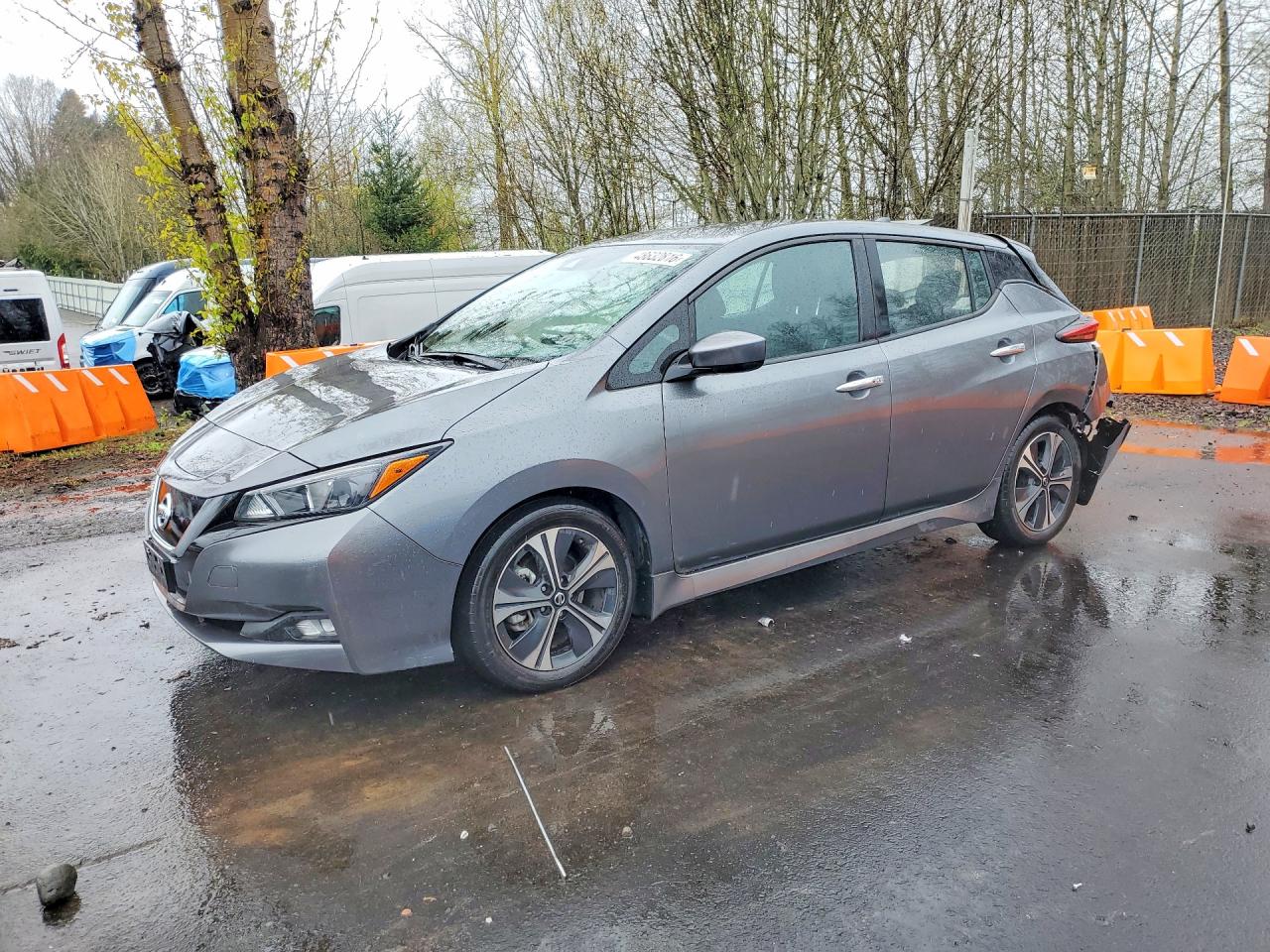 Salvage Nissan LEAF Image