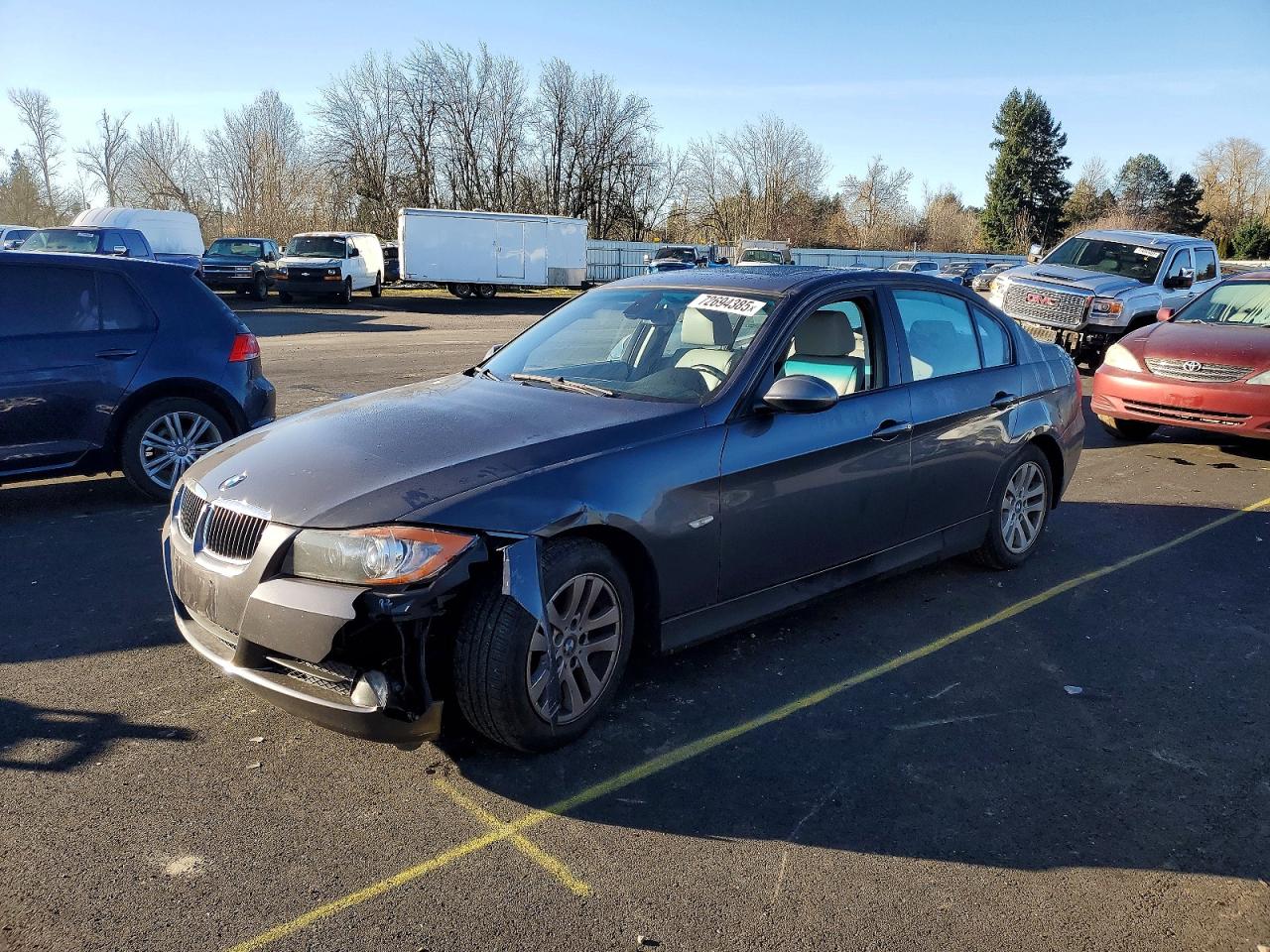Salvage BMW 3 Series Image