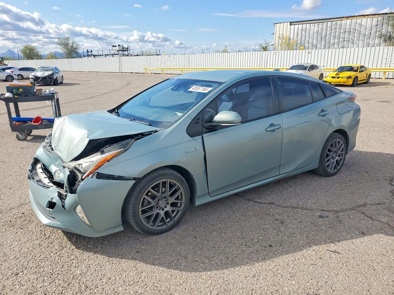 Salvage Toyota Prius Image