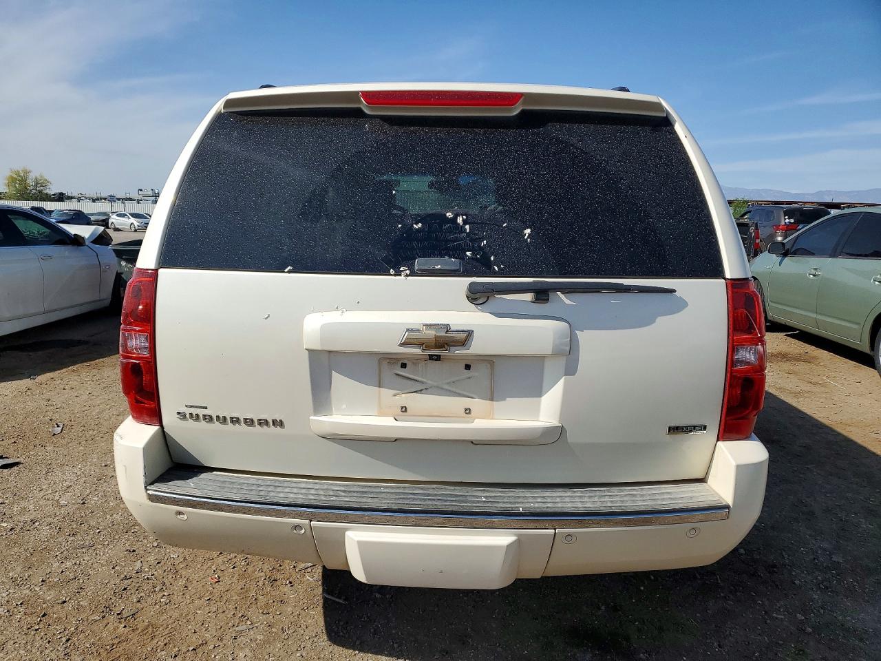 Chevrolet Suburban C1500 Ltz