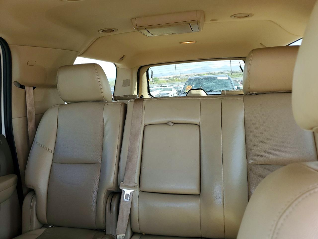 Chevrolet Suburban C1500 Ltz