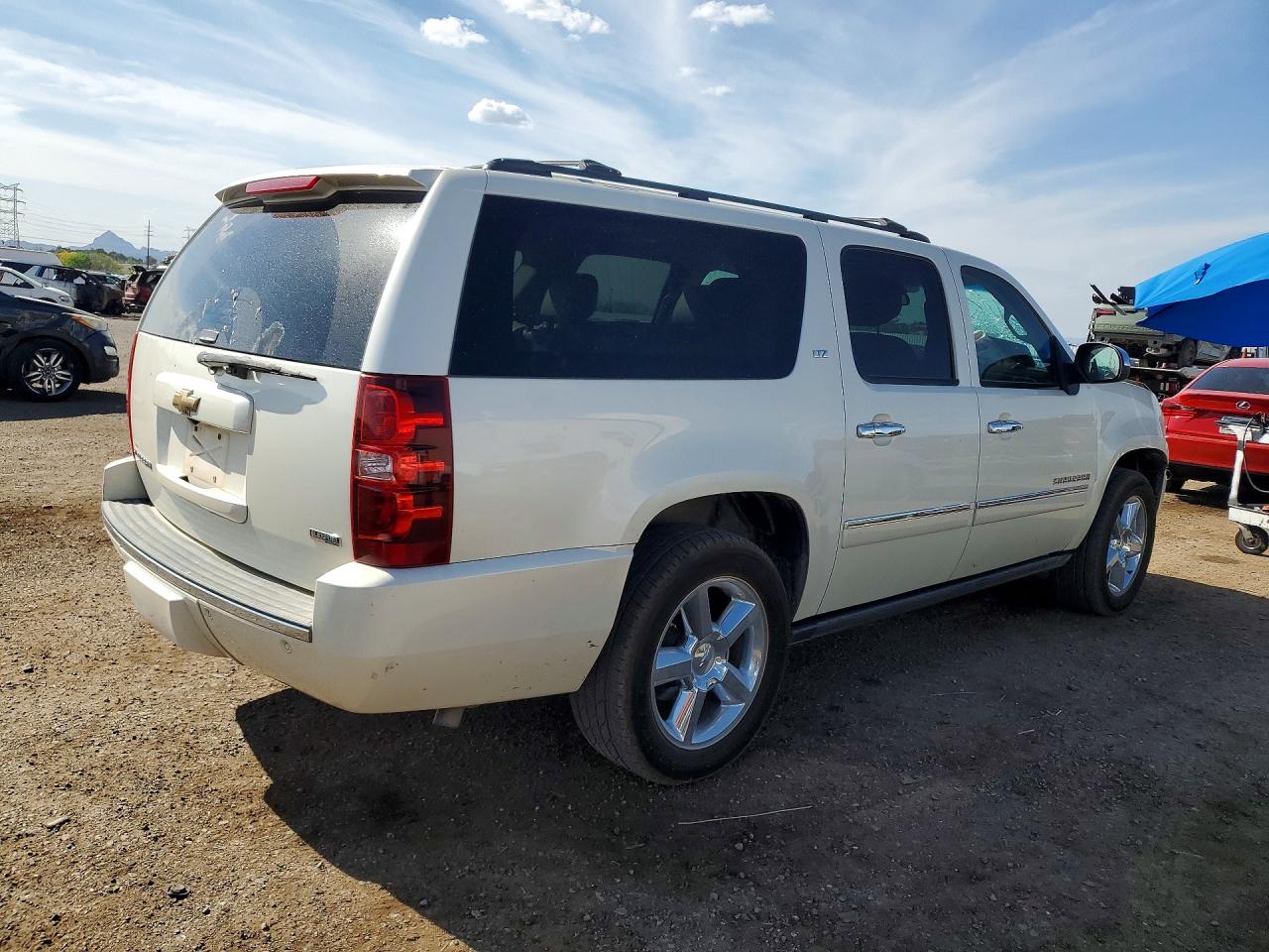 Chevrolet Suburban C1500 Ltz