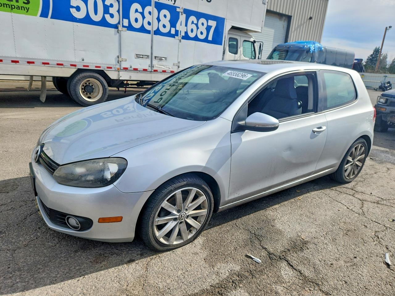 Salvage Volkswagen Golf Image