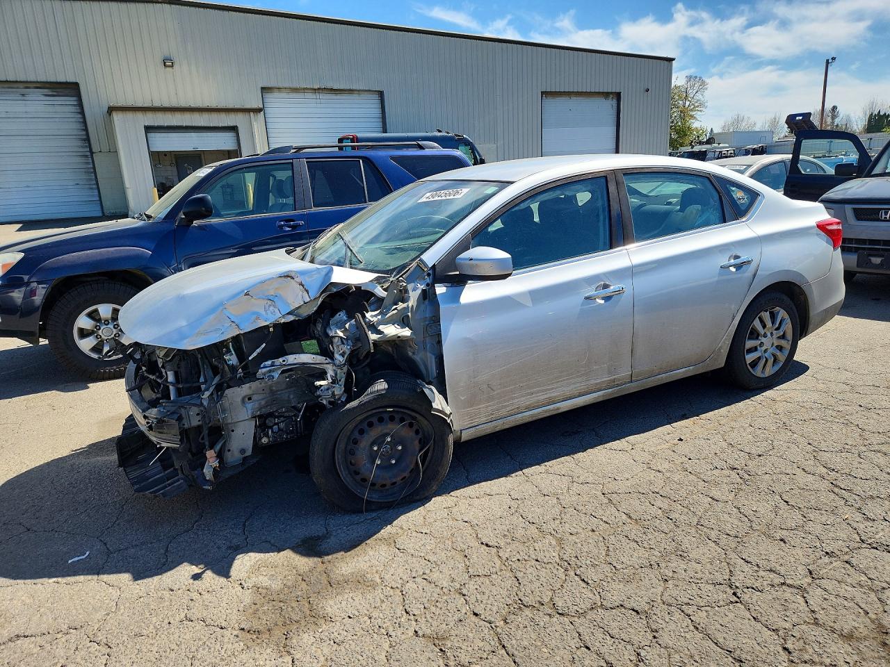 Salvage Nissan Sentra Image