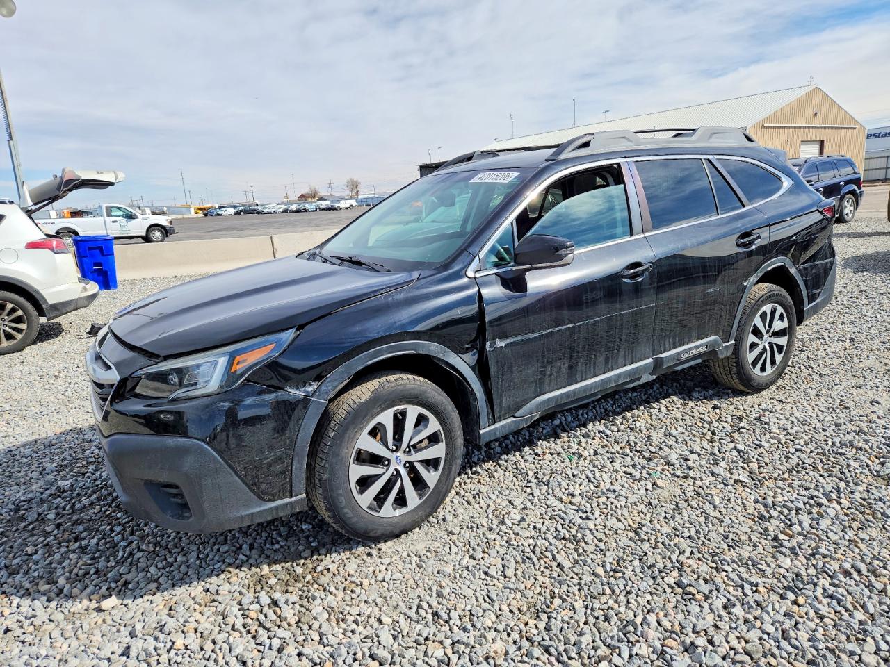 Salvage Subaru Outback Image