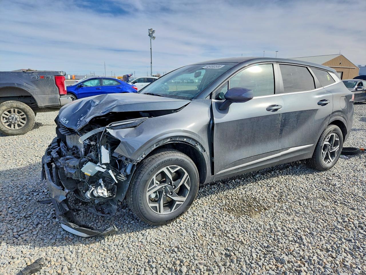 Salvage Kia Sportage Image