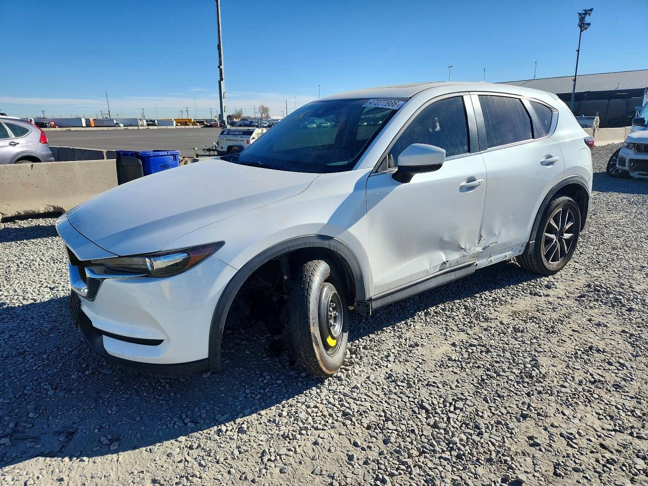 Salvage Mazda Cx Image