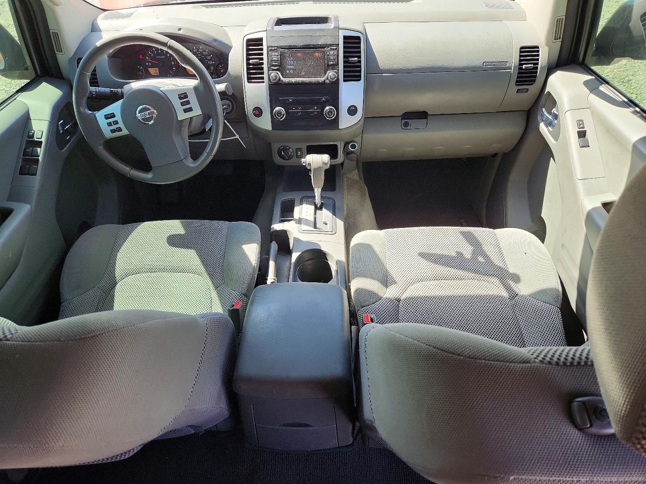 Nissan Frontier Sv