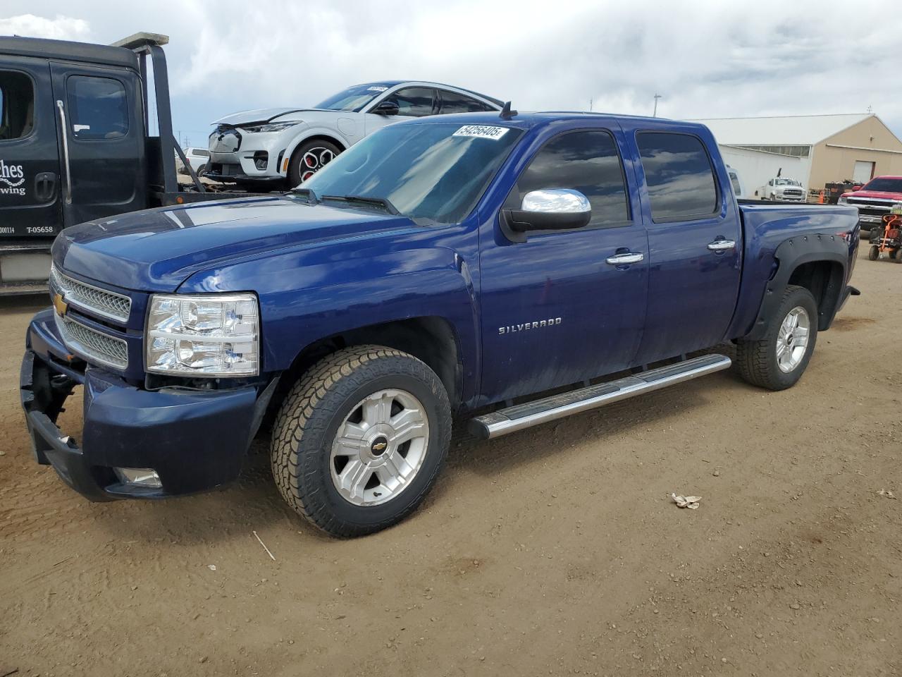 Salvage Chevrolet Silverado Image