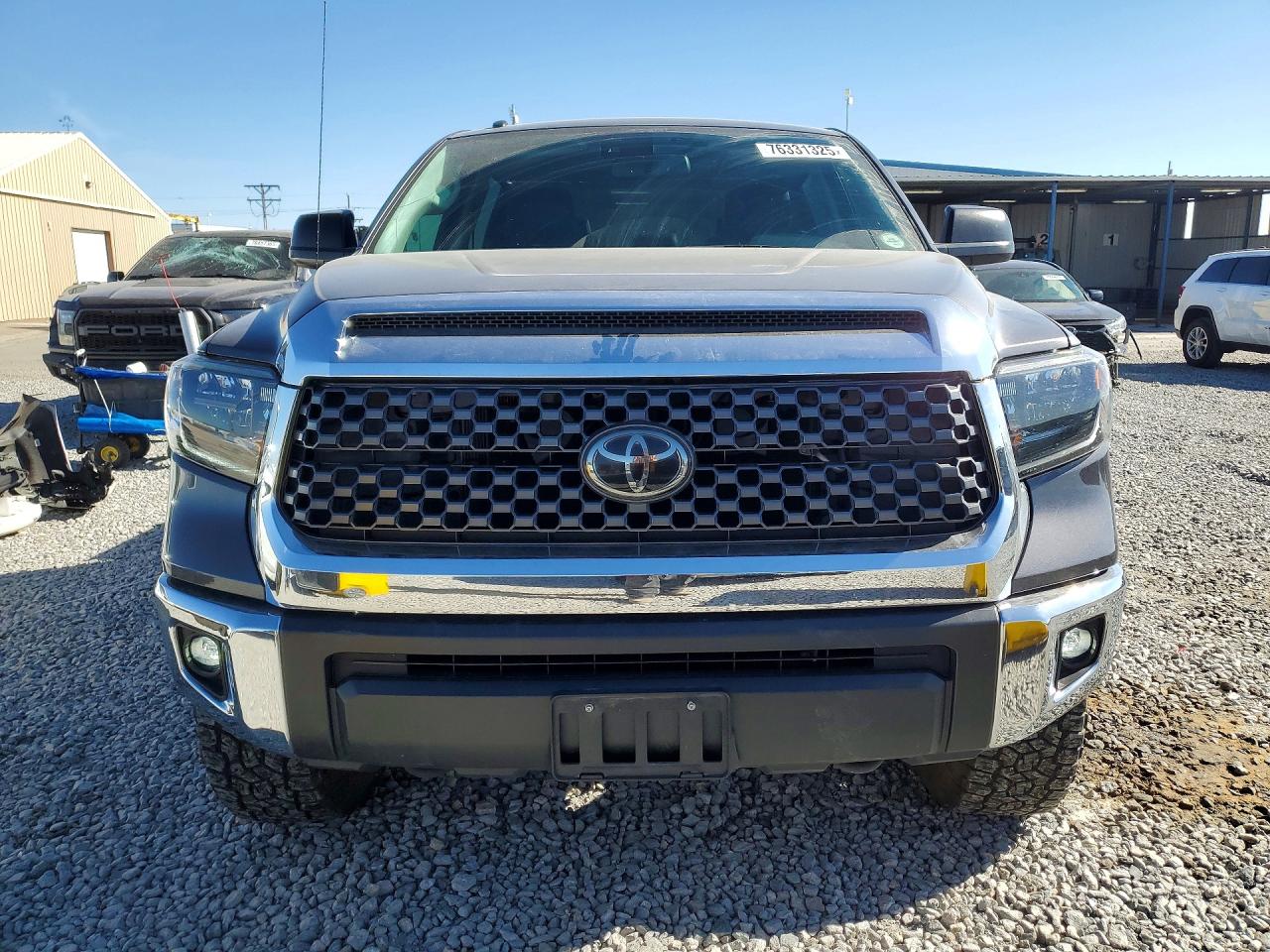 Toyota Tundra Crewmax Sr5