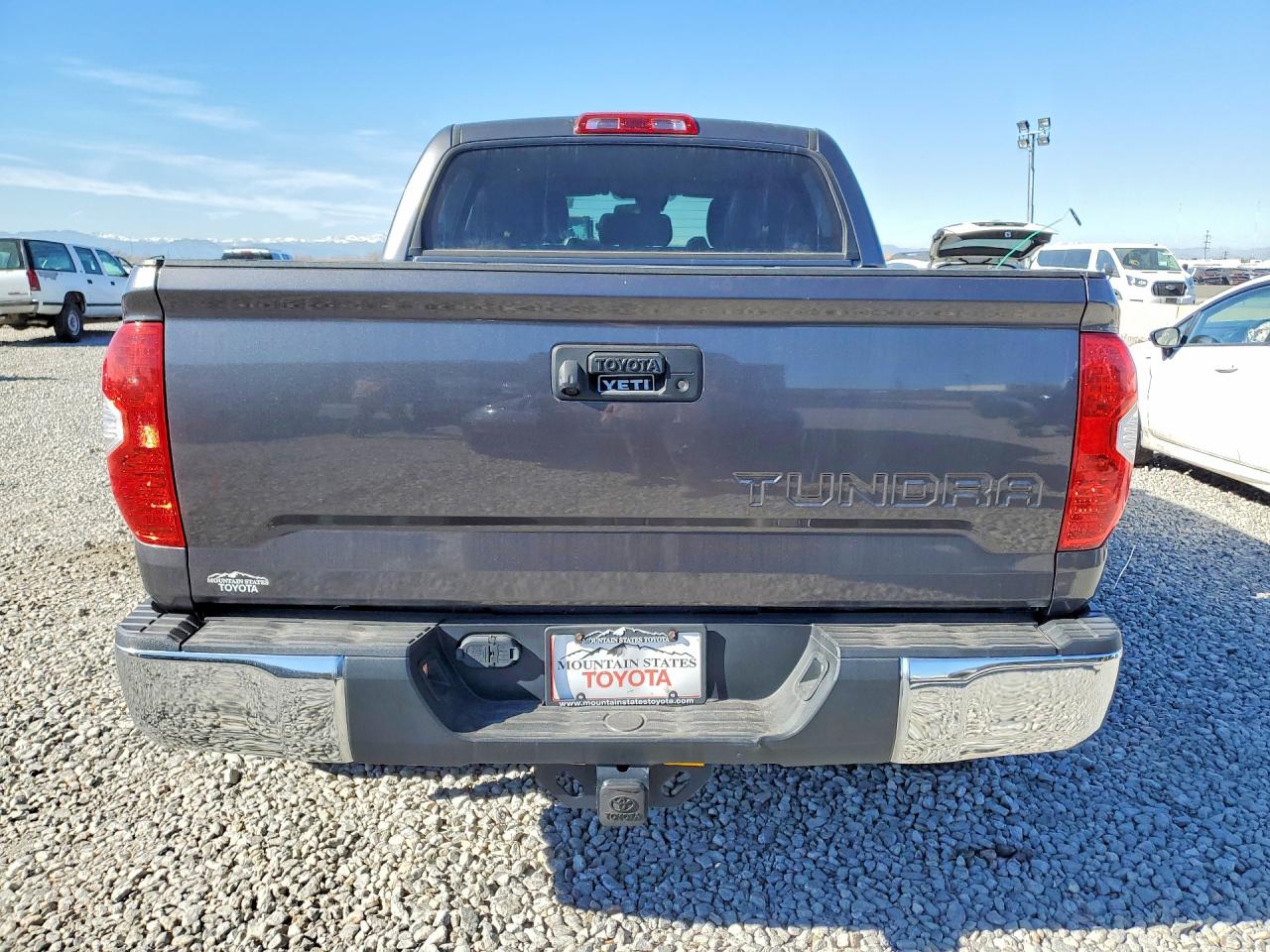Toyota Tundra Crewmax Sr5