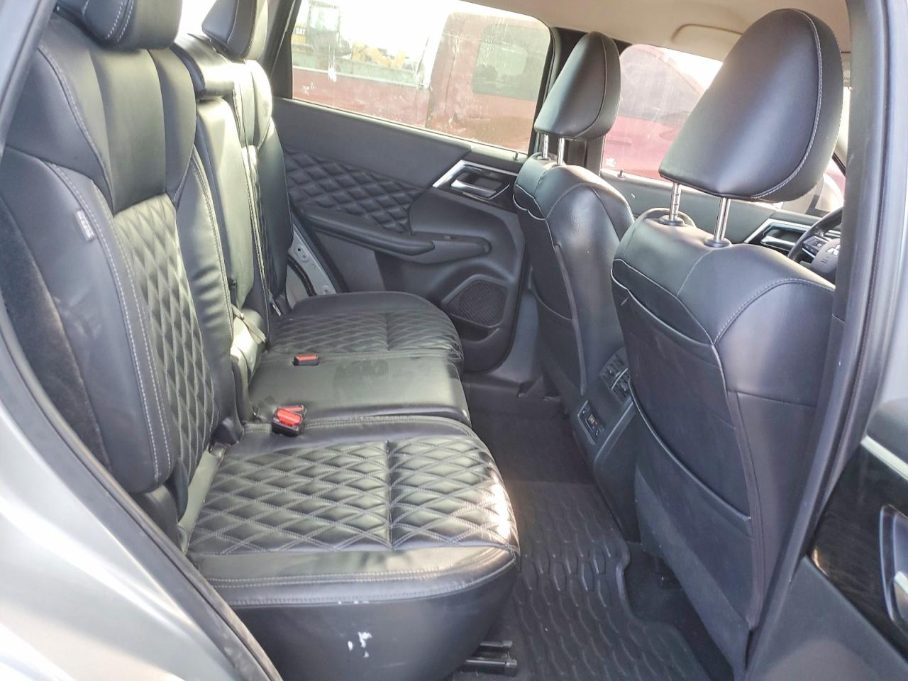 Mitsubishi Outlander Sel