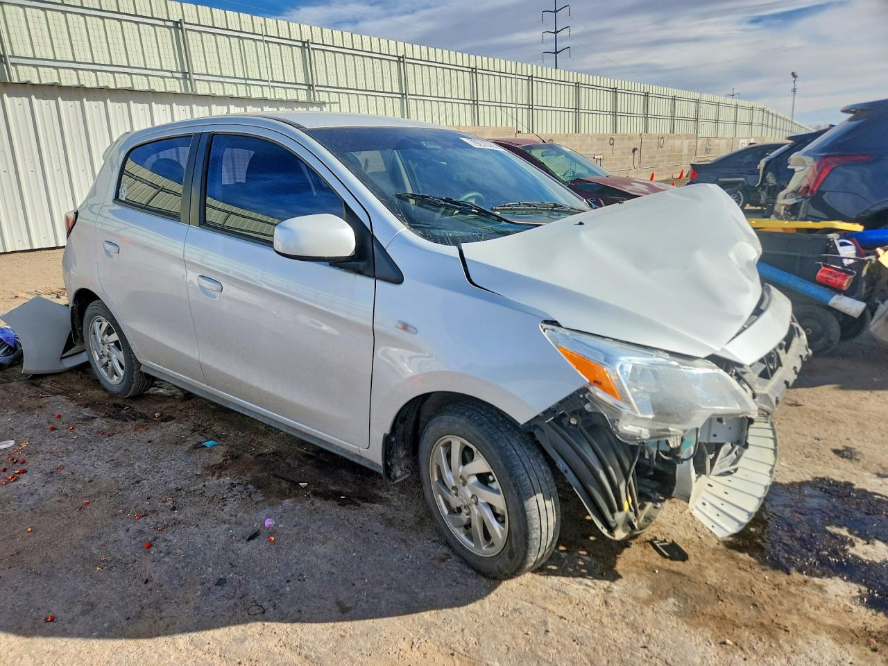 Mitsubishi Mirage Es