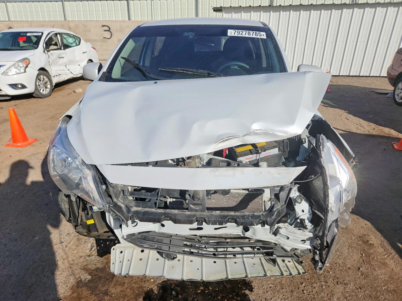 Mitsubishi Mirage Es