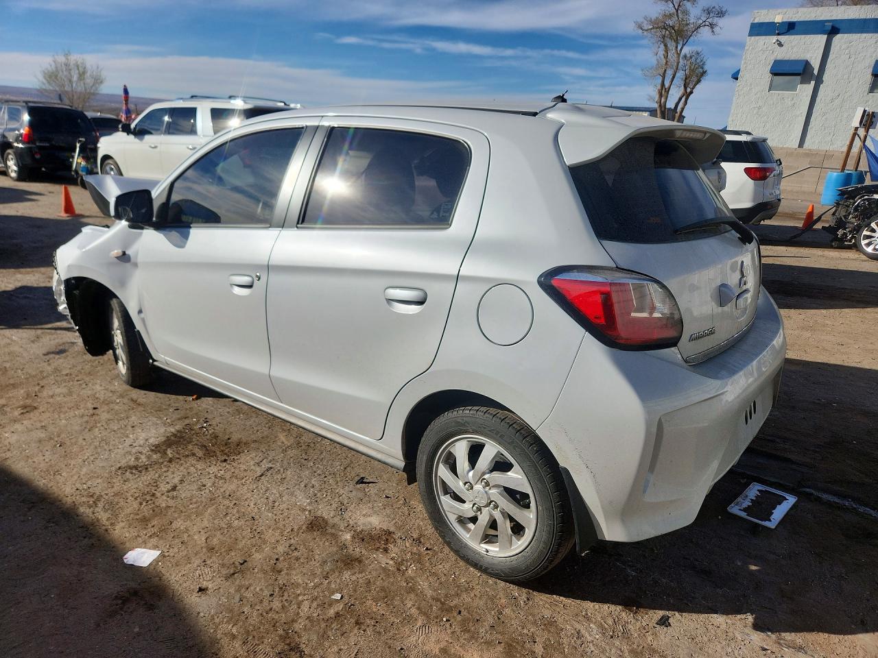 Mitsubishi Mirage Es