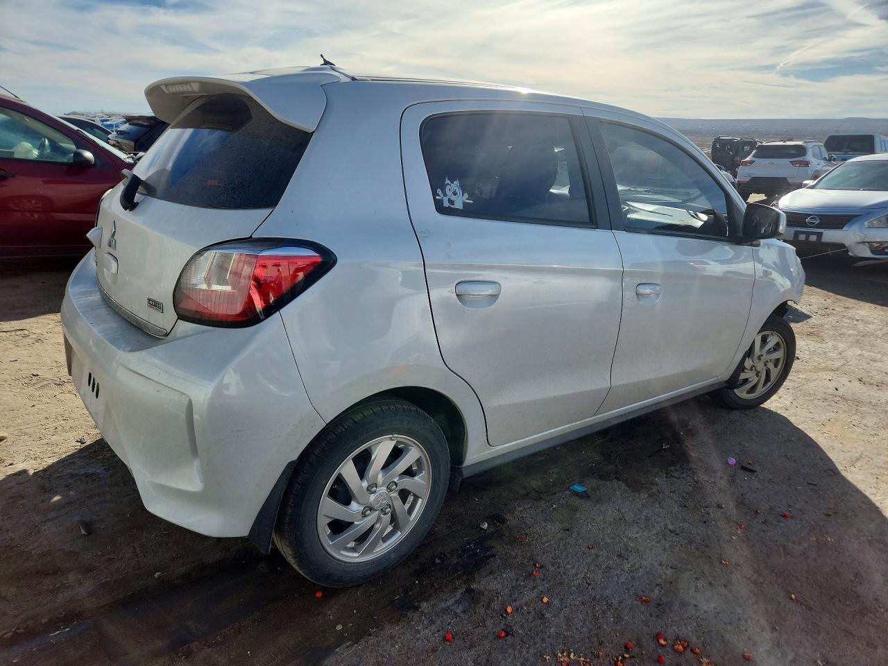 Mitsubishi Mirage Es